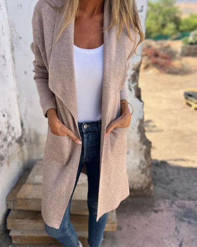 Eleganta adīta jaka Claudia – tava modes nepieciešamība!